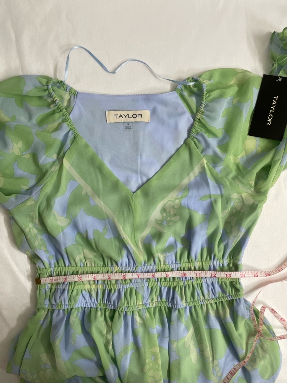 Taylor Chiffon Pastel Mint & Lilac Floral V-Neck Maxi Dress Long Sleeve Size 4 - Picture 11 of 14